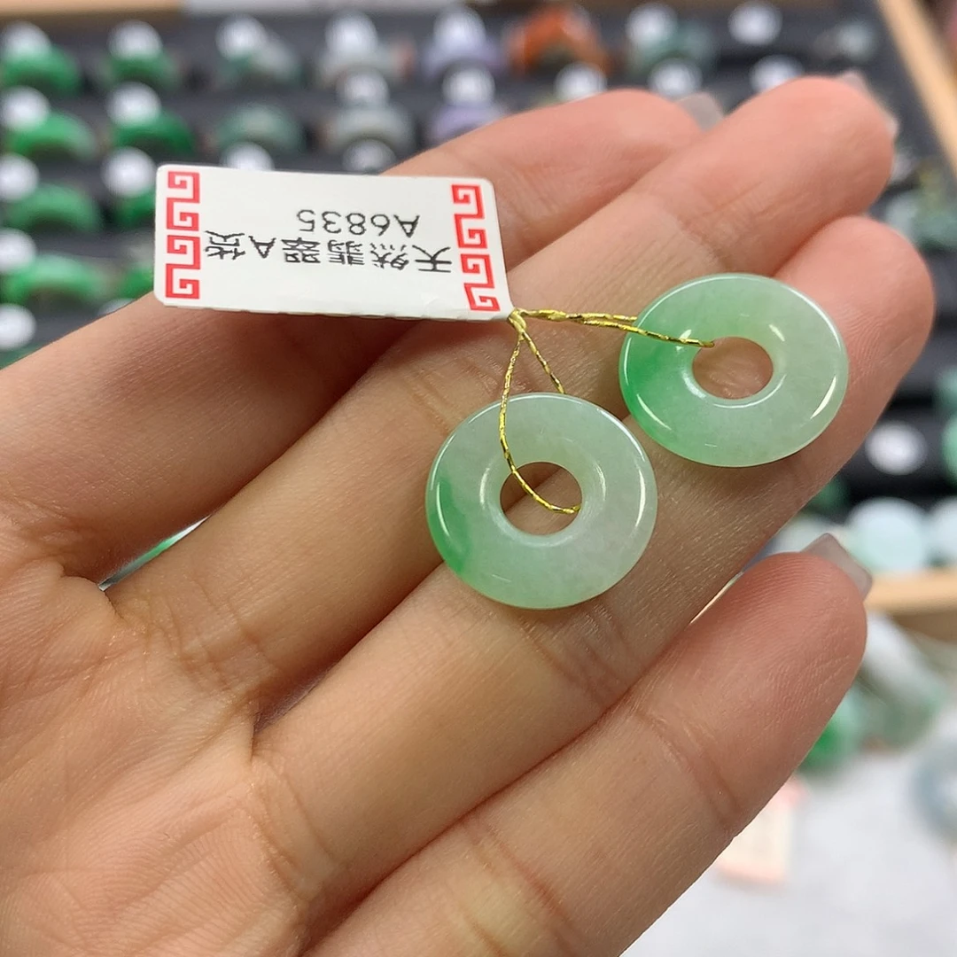 翡翠未镶嵌耳饰甜甜圈