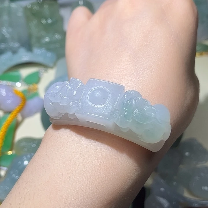大***龙未镶嵌定制翡翠天然翡翠