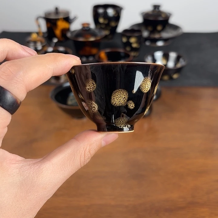 瓷点彩鹧鸪斑撇口小客杯