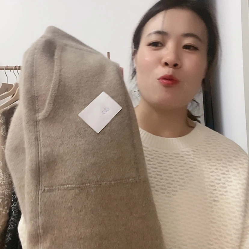 【闪购商品】002紫绒色裤子