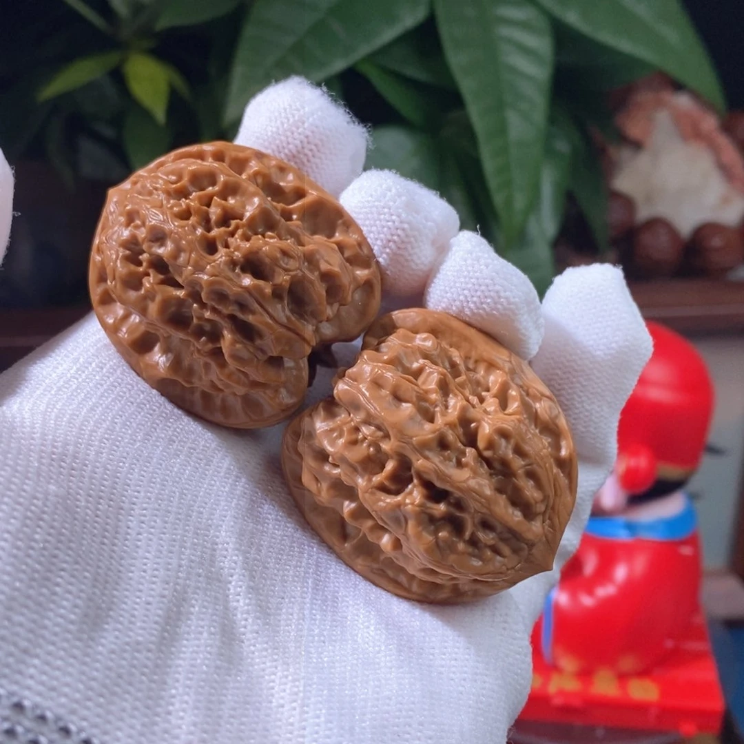 文玩核桃吊坠磐石