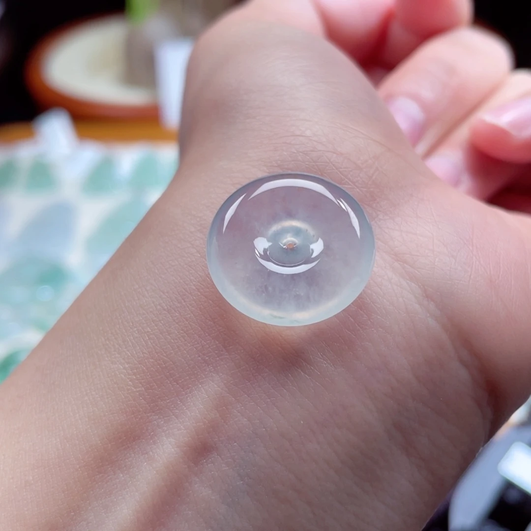 翡翠颈饰未镶嵌扣子