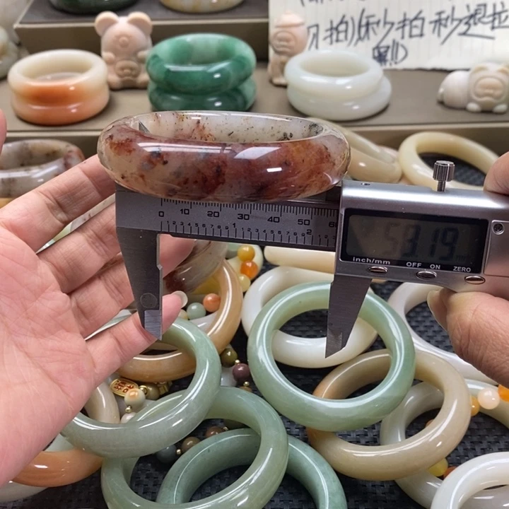 石英质玉未镶嵌手镯