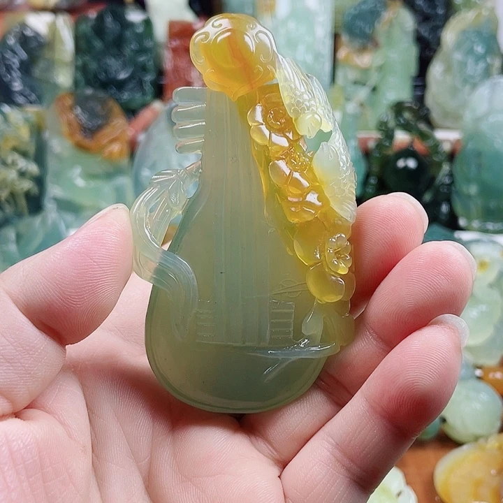 蛇纹石玉未镶嵌挂件