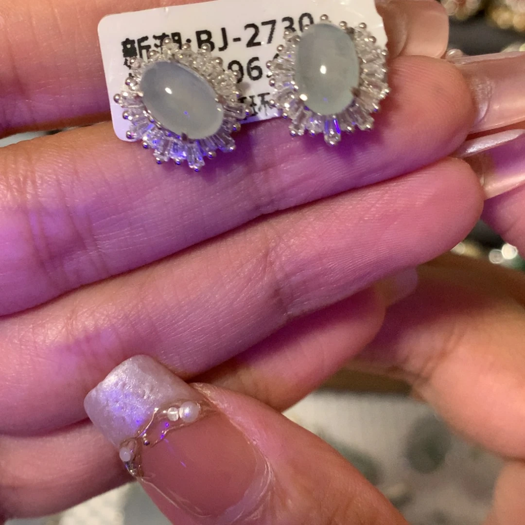 颈饰银S925镶嵌翡翠耳钉