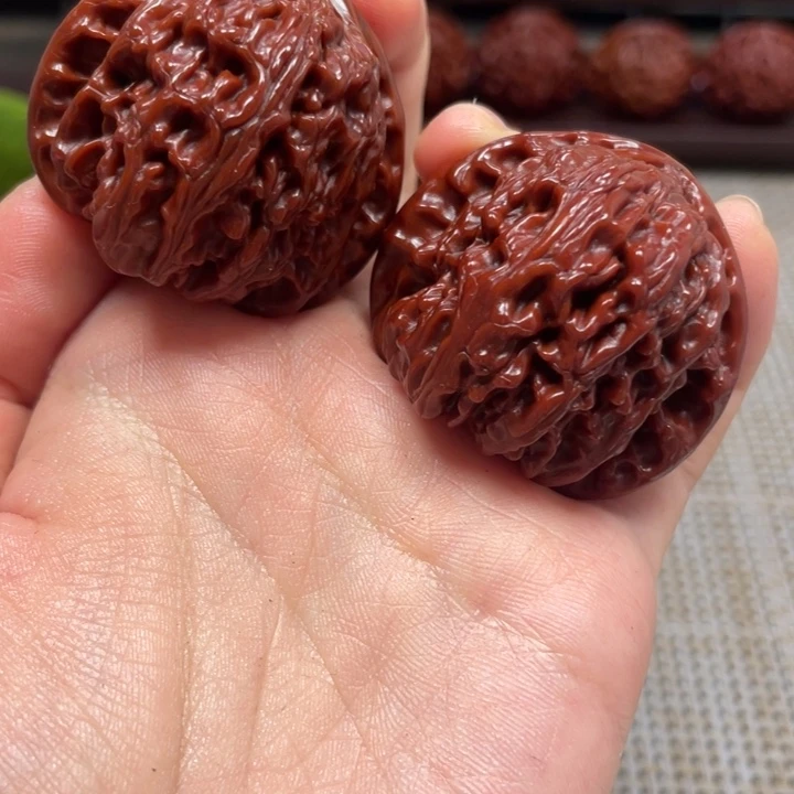 月****文玩核桃吊坠三角白文玩核桃41