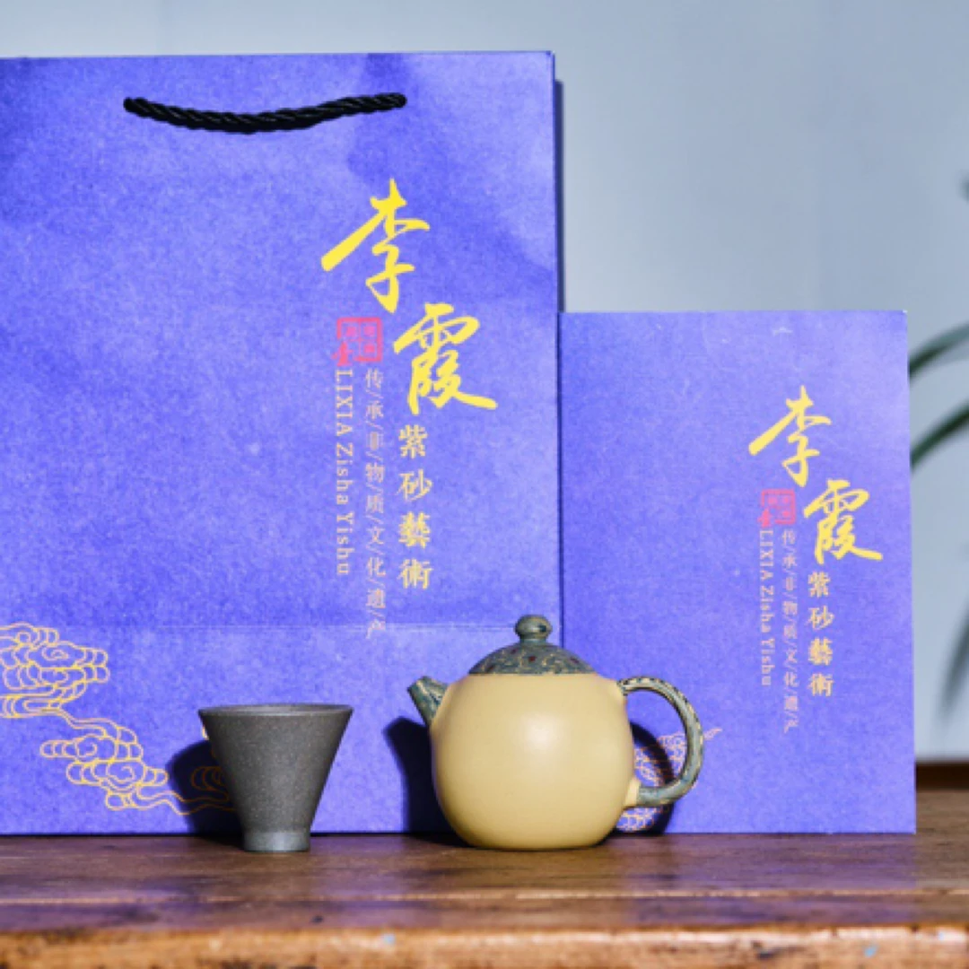 【龙蛋】 作者：李霞 国工 一壶送一杯 原矿稀有本山绿 200cc