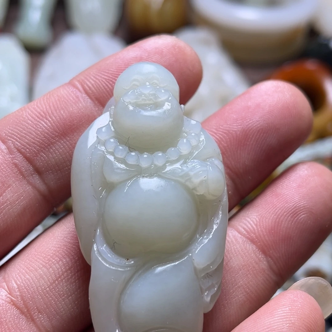 和田玉未镶嵌挂件