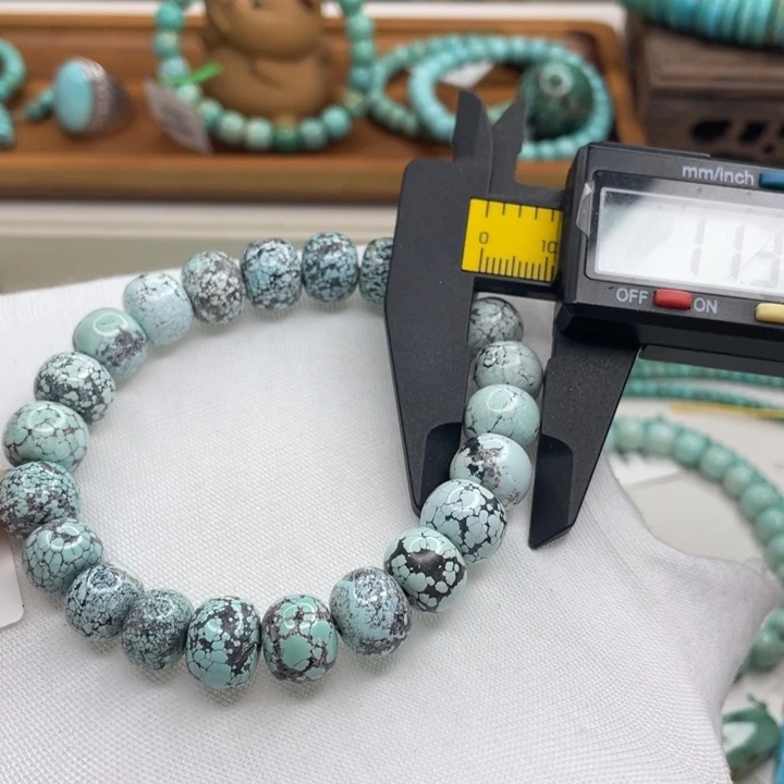 绿松石未镶嵌珠宝