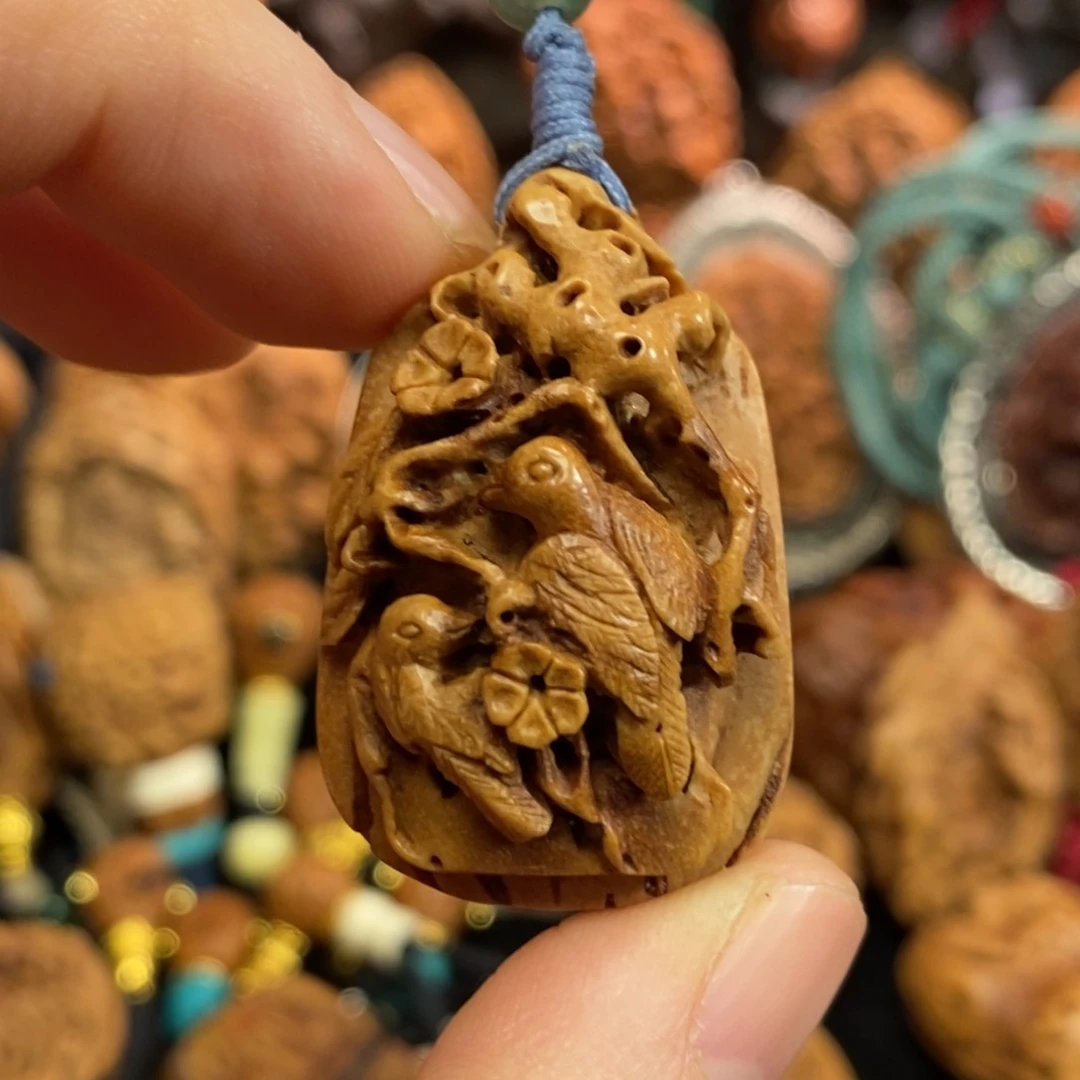 喜上眉梢潍坊核雕