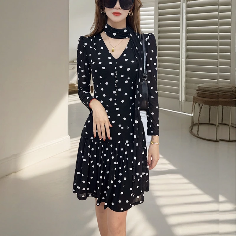 秋季新款连衣裙复古港风波点V领收腰大摆裙套头长袖裙子