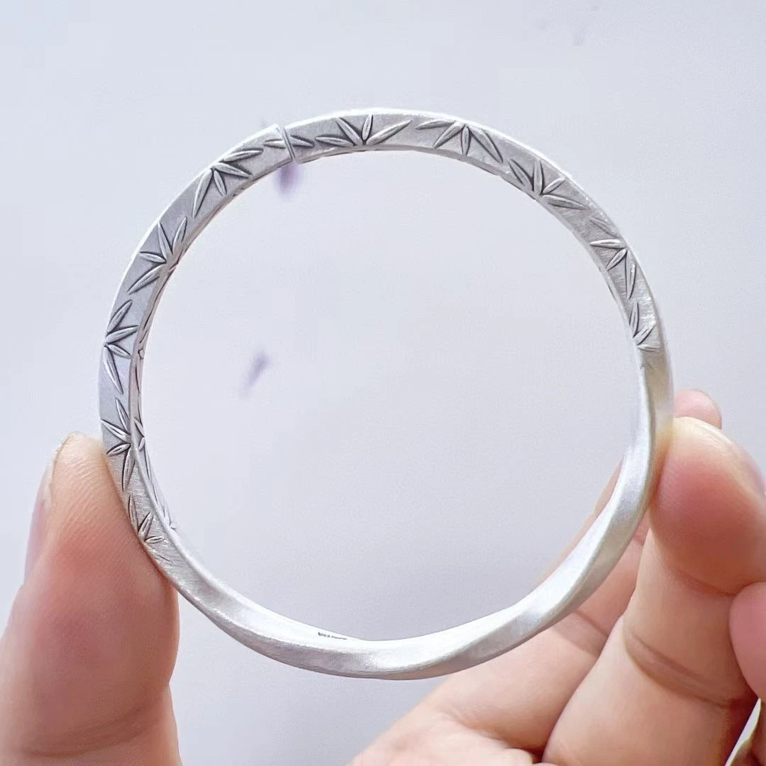 足银手镯 莫比乌斯手镯女足银999.9竹叶磨砂实心莫比乌斯环银手镯