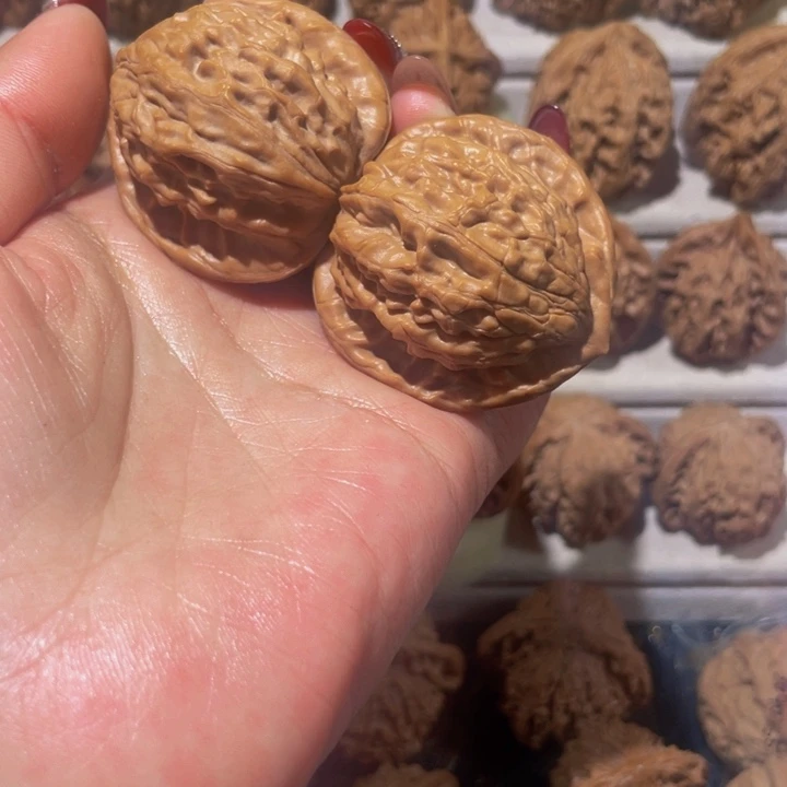 【闪购商品】文玩核桃吊坠京**陆大红袍