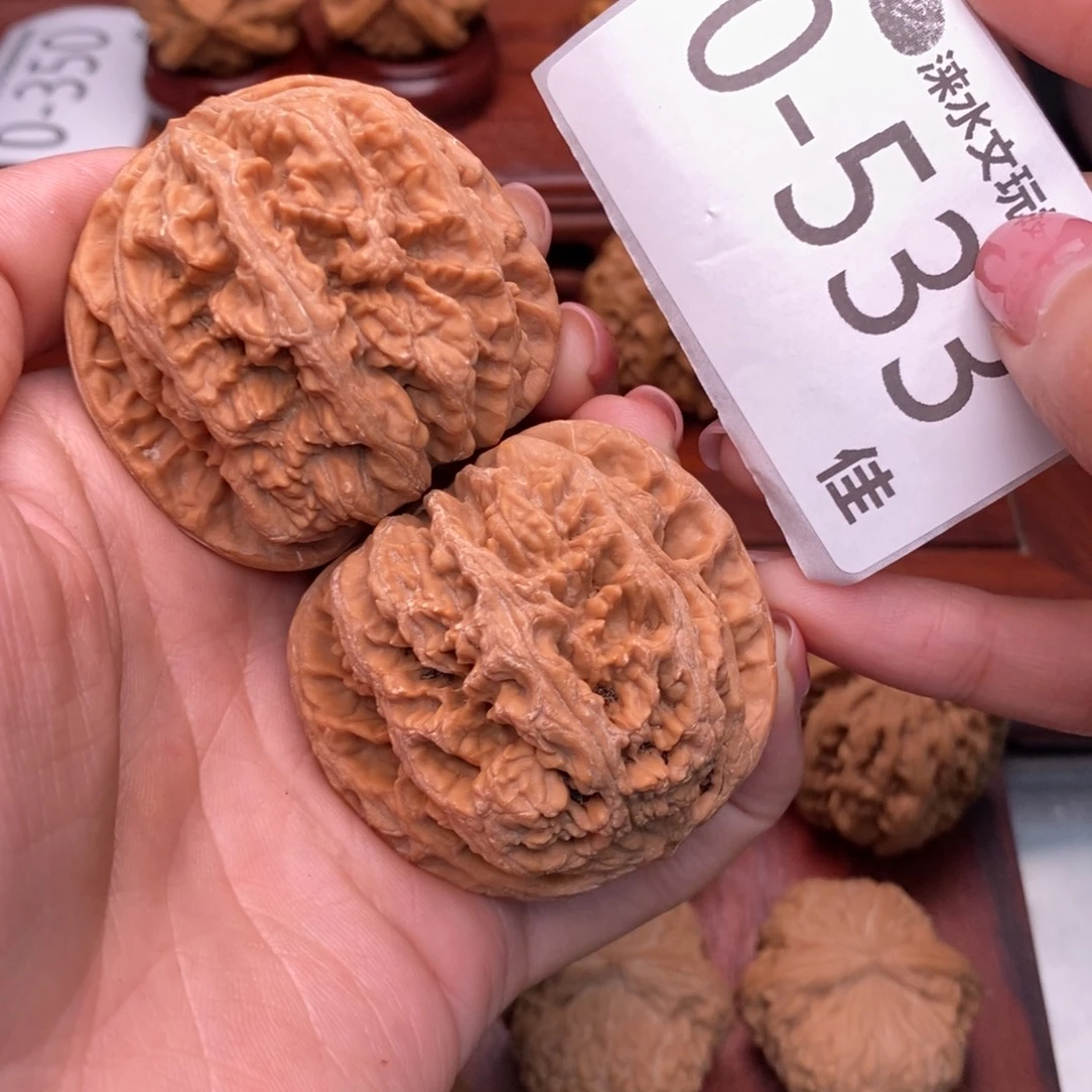 对***位把件文玩核桃48粗筋