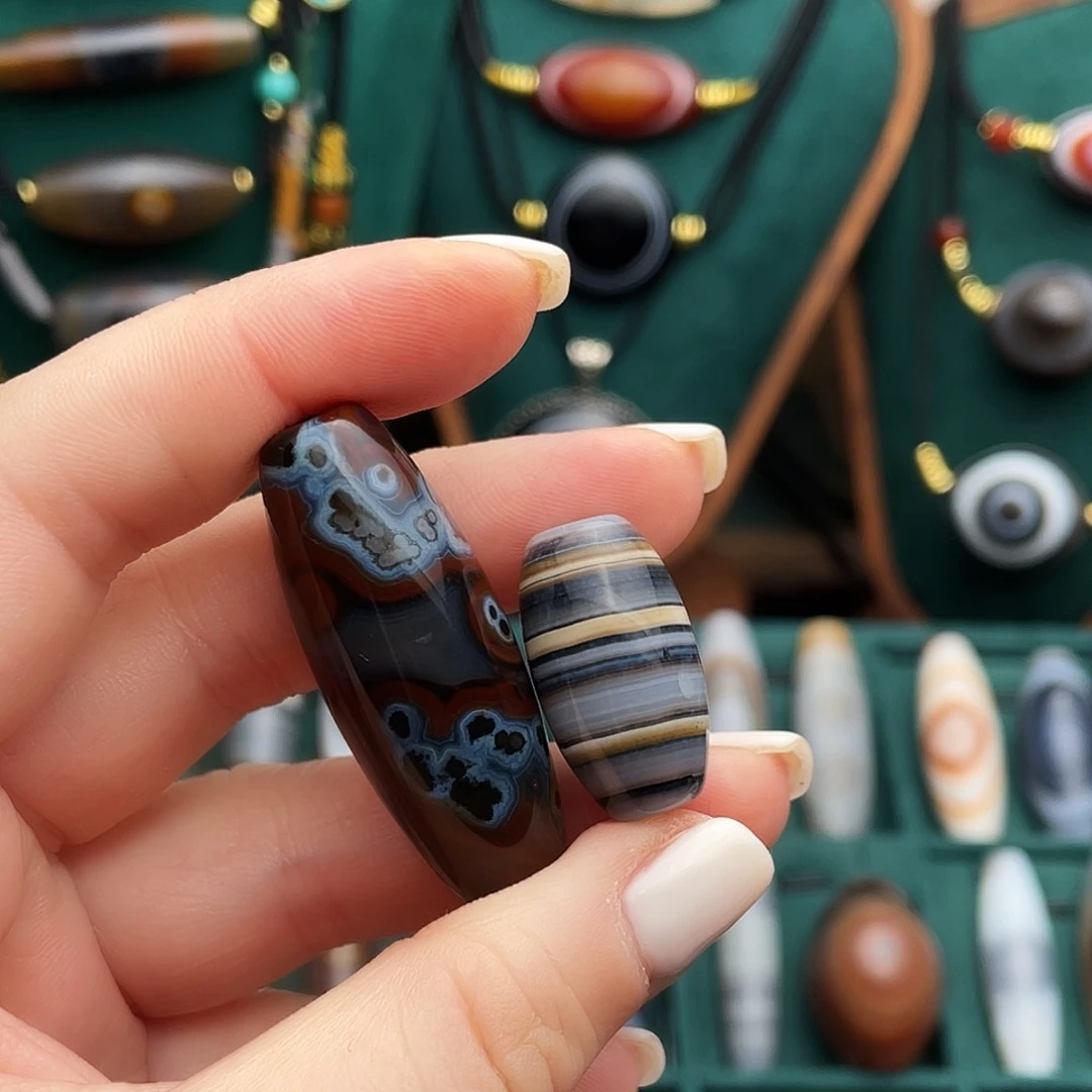 玛瑙/玉髓未镶嵌珠宝半成品呢****