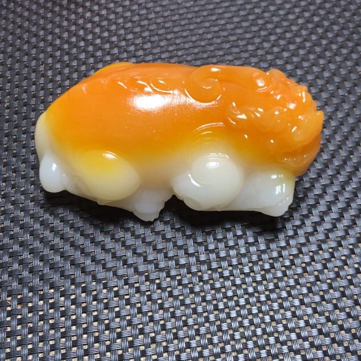 新疆戈壁石五彩石