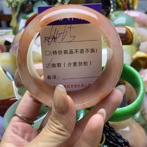 未镶嵌手镯石英质玉