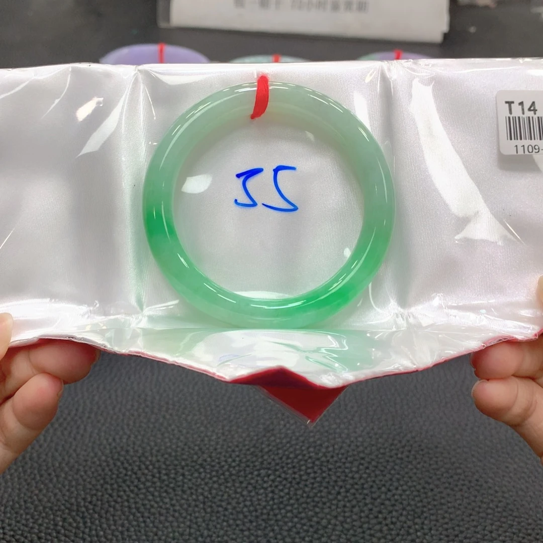 翡翠未镶嵌手镯14