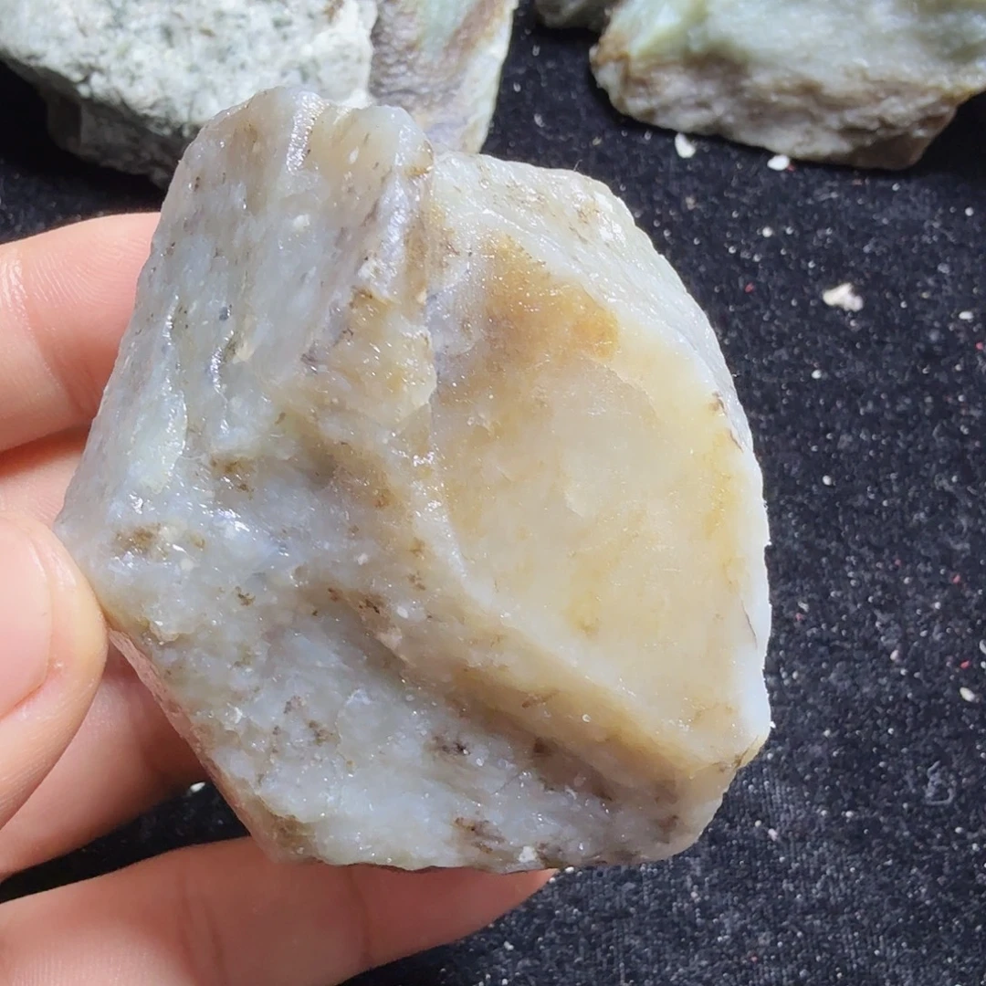 和田玉（糖玉）未镶嵌珠宝半成品