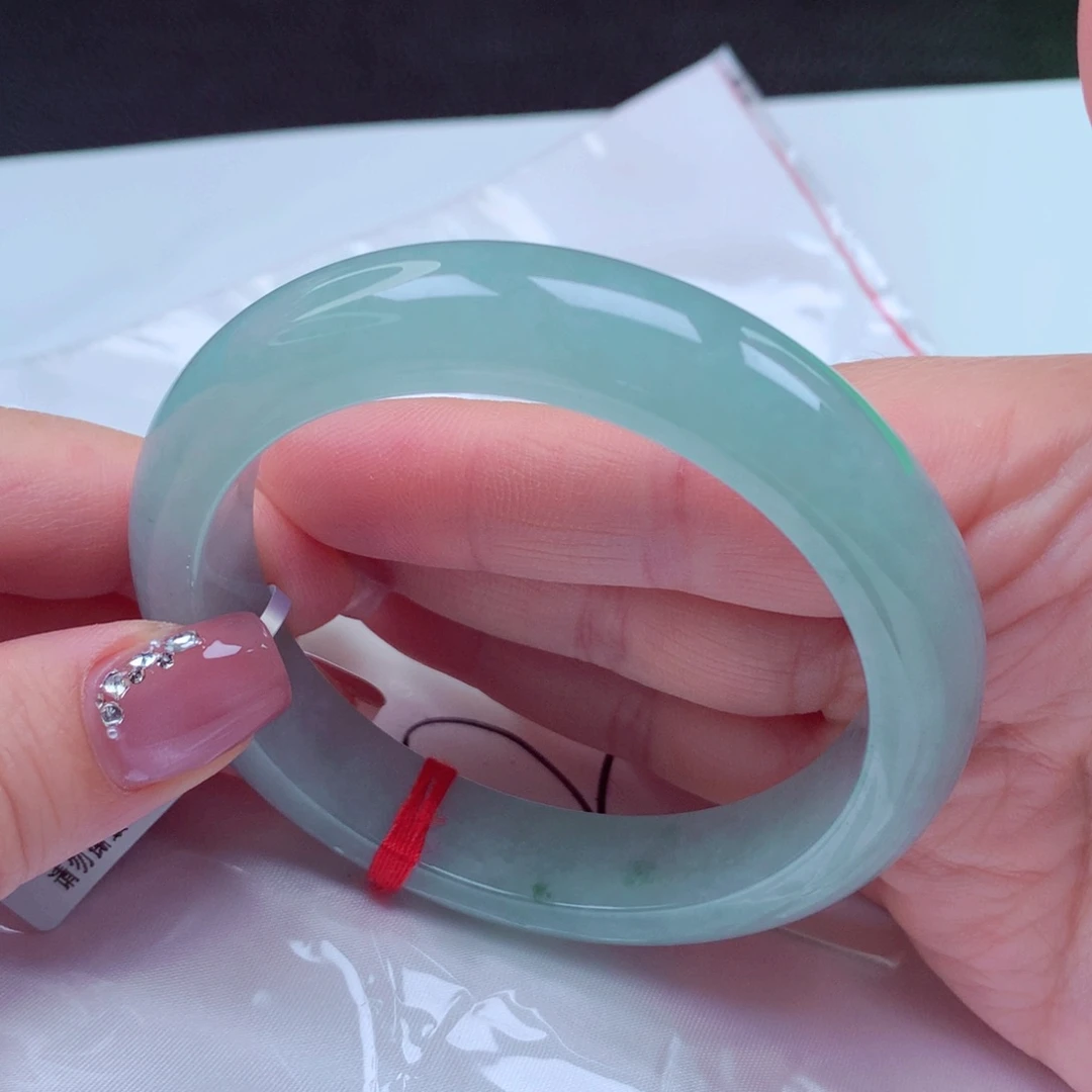 翡翠手镯未镶嵌翡翠57