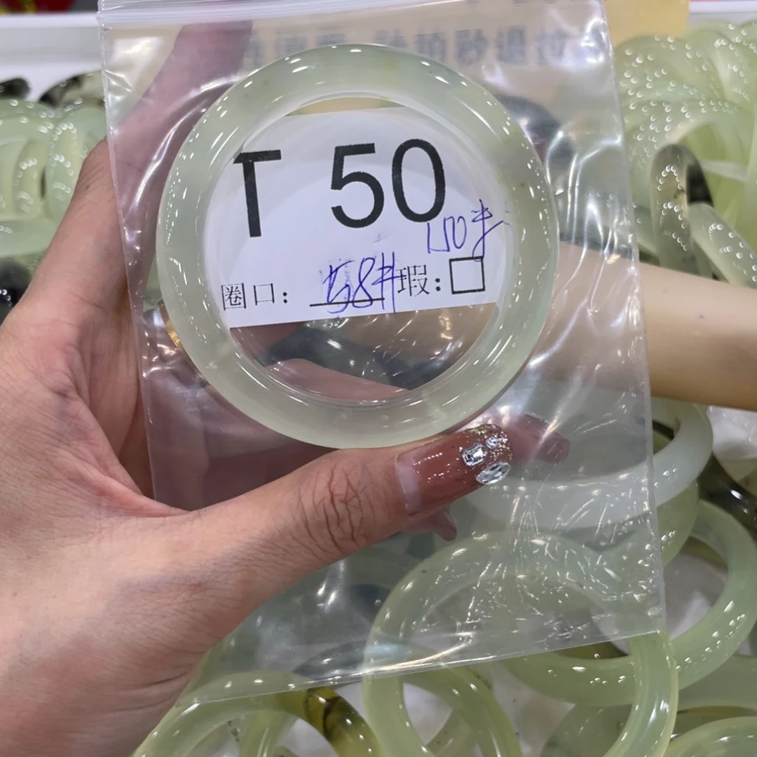 蛇纹石玉未镶嵌手镯李****y