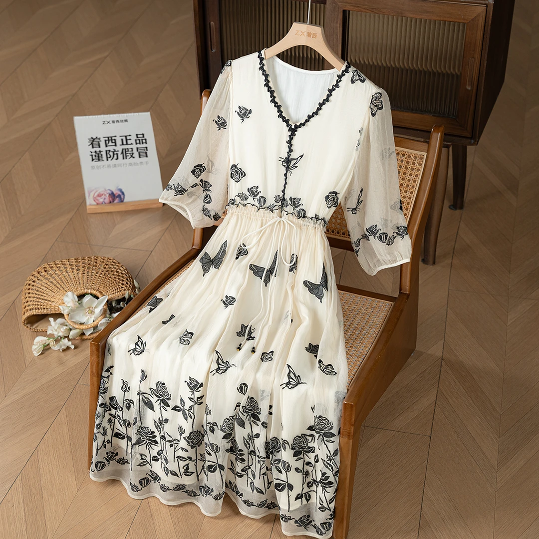 【艺朵】桑蚕丝绣花连衣裙时尚显瘦2Q660617