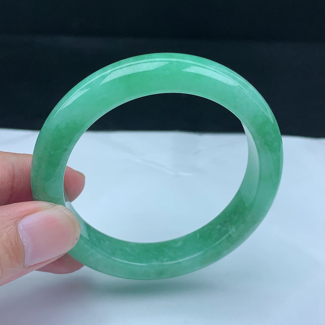 天然缅甸翡翠Ａ货手镯满绿55.7圈口手镯