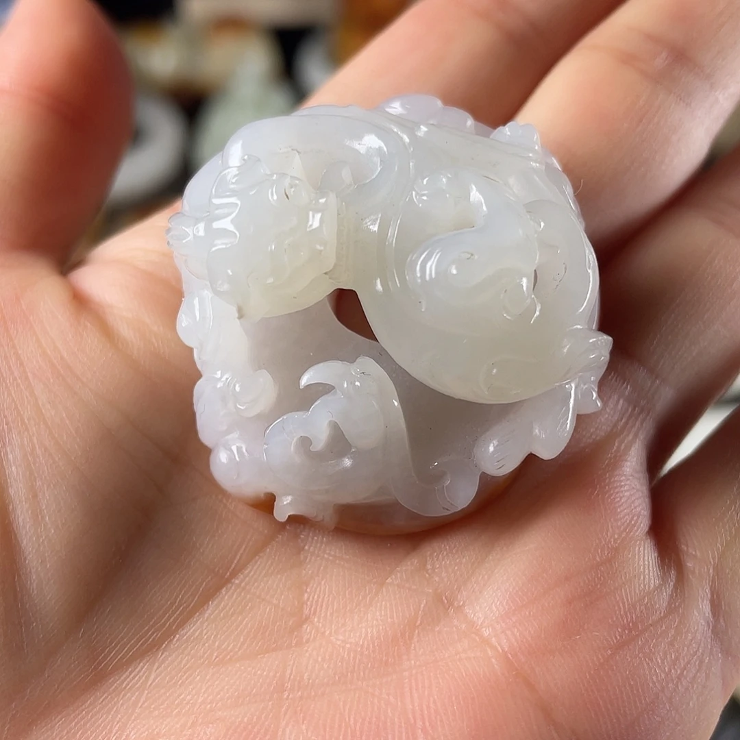 和田玉（糖玉）未镶嵌珠宝奇石