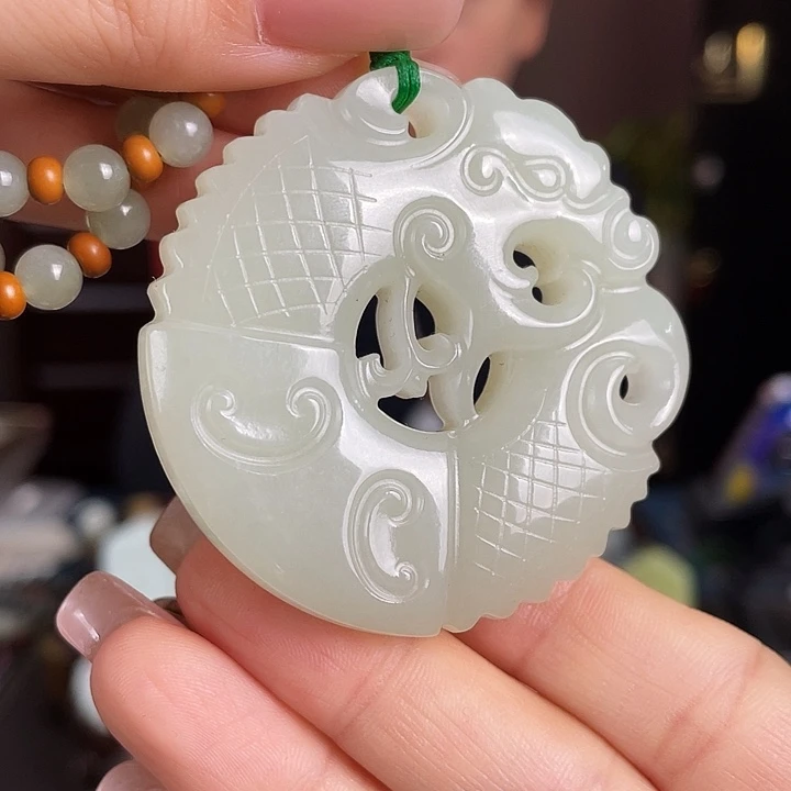 和田玉未镶嵌颈饰定制发货