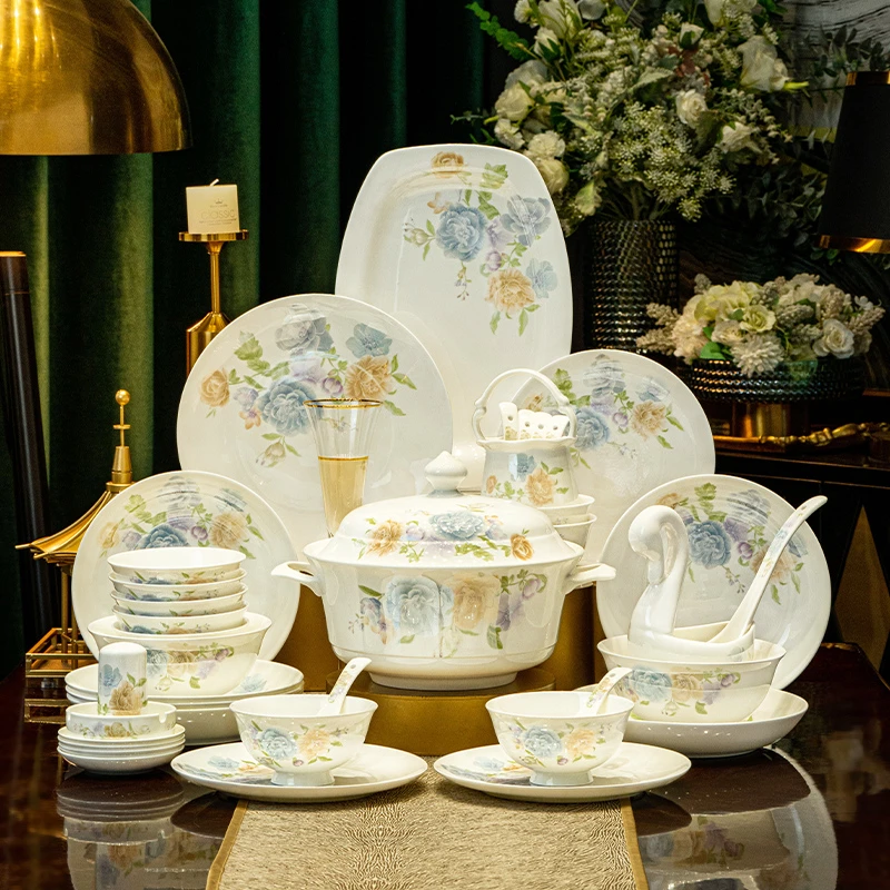 高颜值碗碟套装家用新款景德镇陶瓷碗盘筷子乔迁送礼餐具套装轻奢