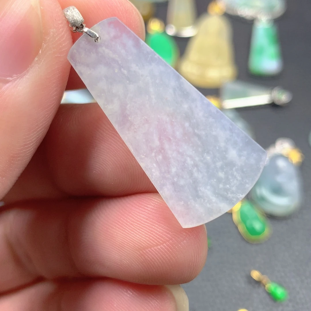 【闪购商品】颈饰18K金镶嵌翡翠翡翠