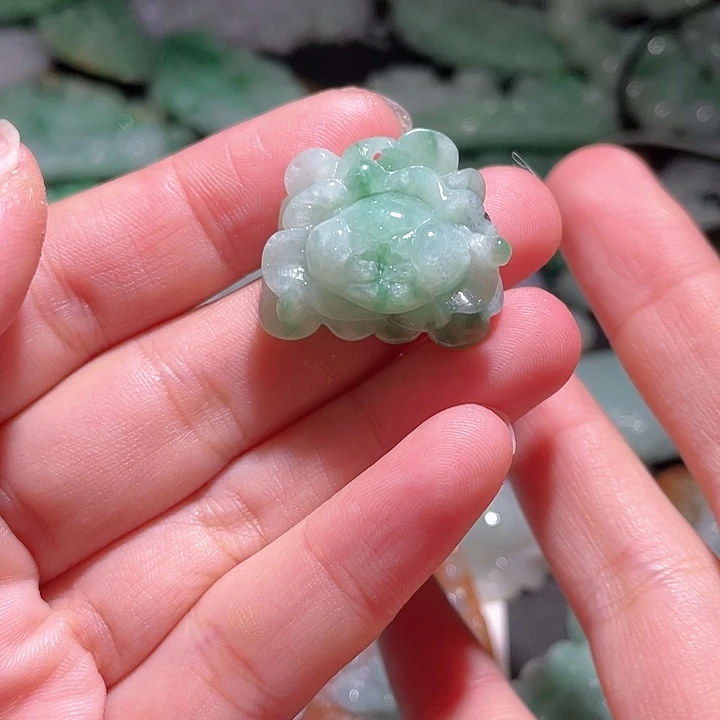 颈饰未镶嵌翡翠天