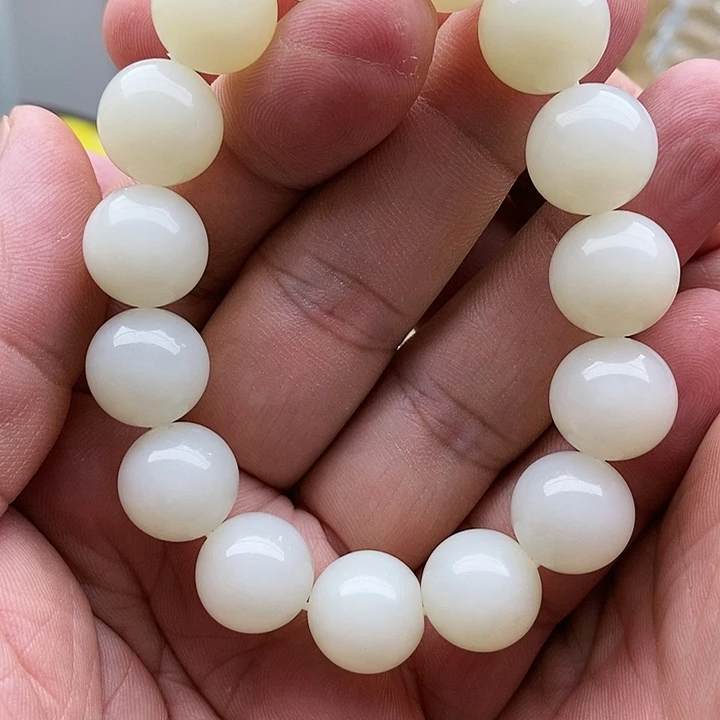 【闪购商品】未镶嵌手链和田玉14黑山白