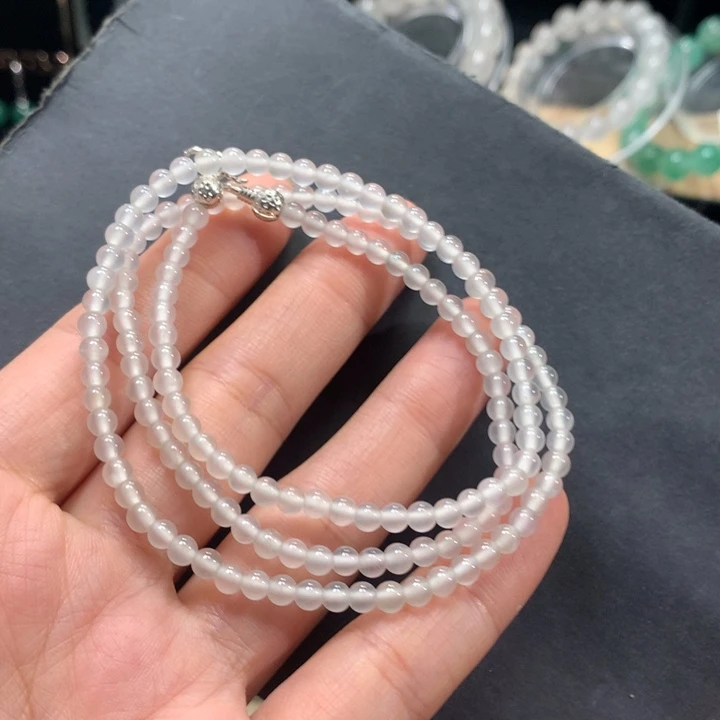 石英质玉未镶嵌颈饰