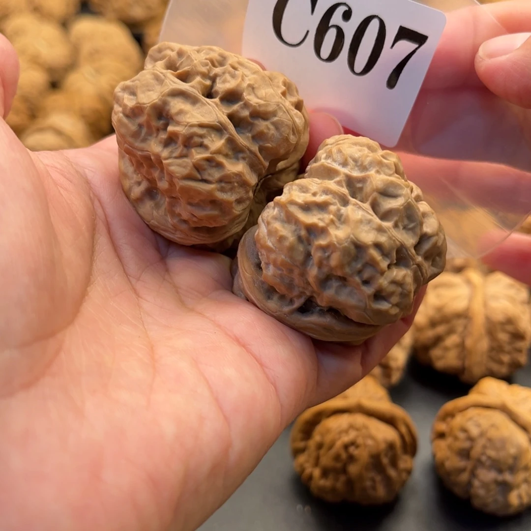 桃核把件蛙蛙福利42度46