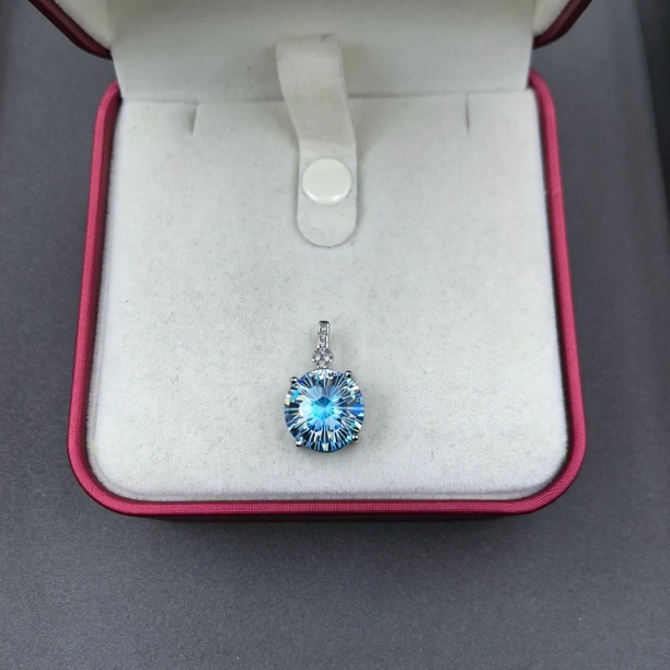 【经典永恒  光芒四射】 吊坠 GDJ9911