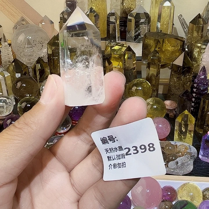 未镶嵌颈饰水晶柱