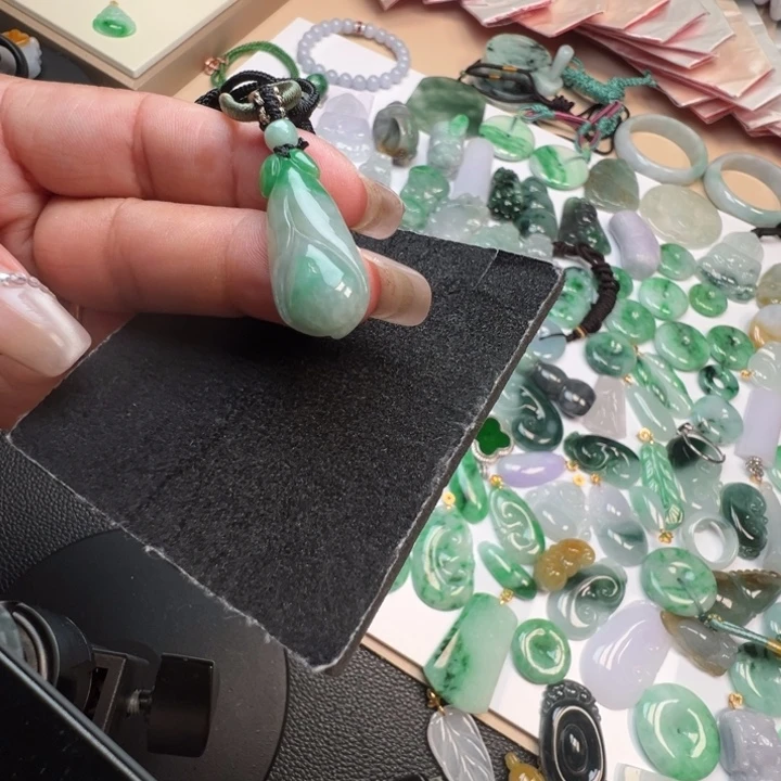 吊坠(不含链)未镶嵌翡翠19
