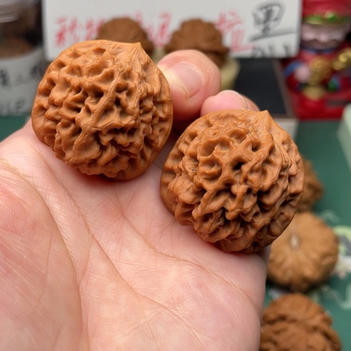 【闪购商品】文玩核桃吊坠34秦闷