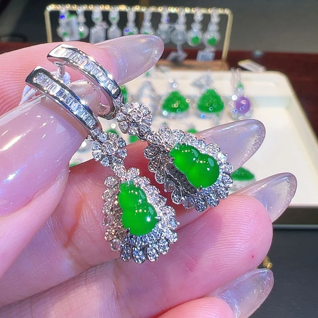 翡翠18K金镶嵌耳环翡翠