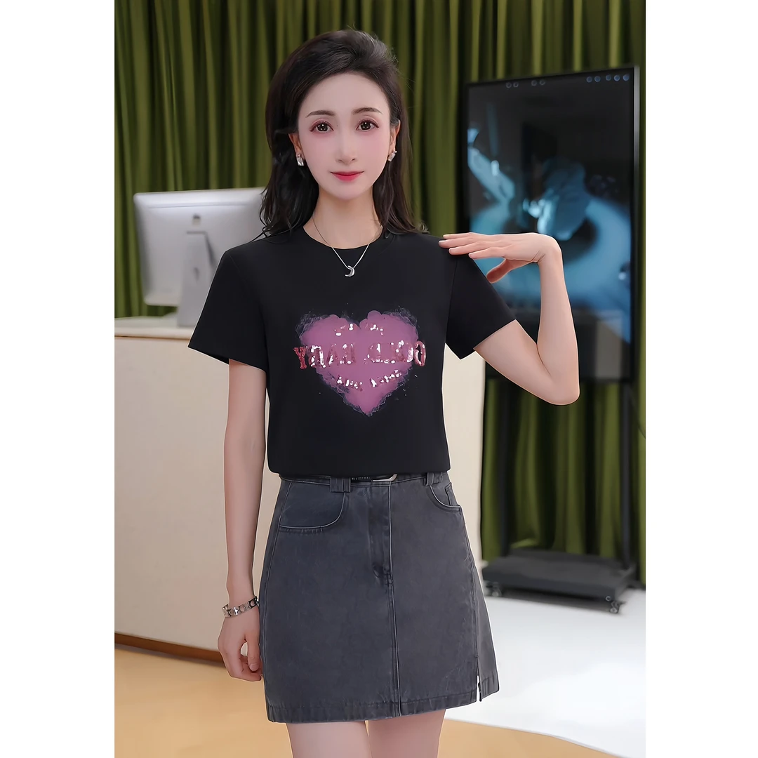 艾格2025夏季新款显瘦时尚夏季爱心刺绣休闲百搭圆领修身女士T恤