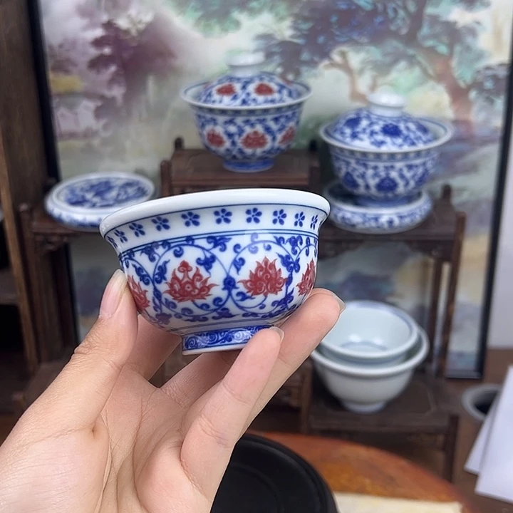 瓷其他缠枝莲釉里红小压手