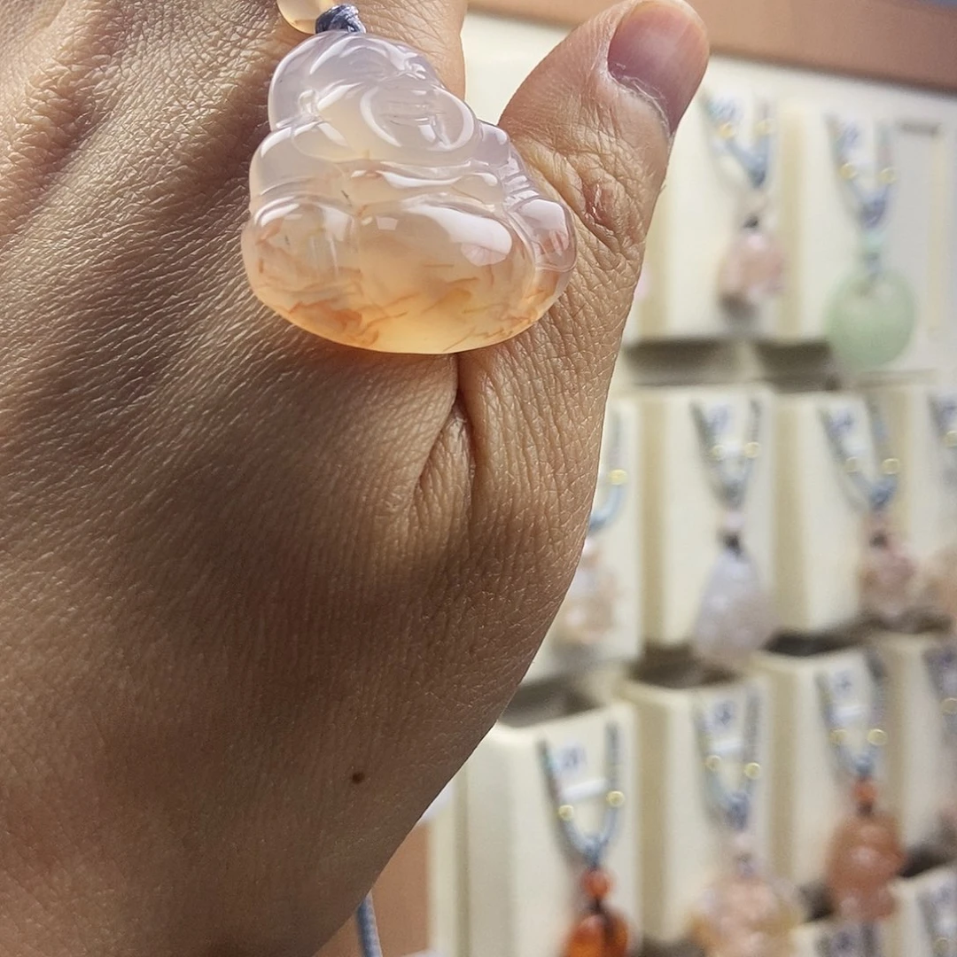 石英质玉颈饰未镶嵌ï