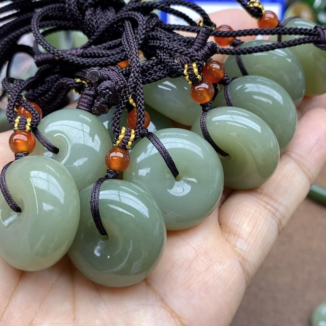 和田玉未镶嵌吊坠(不含链)卡25