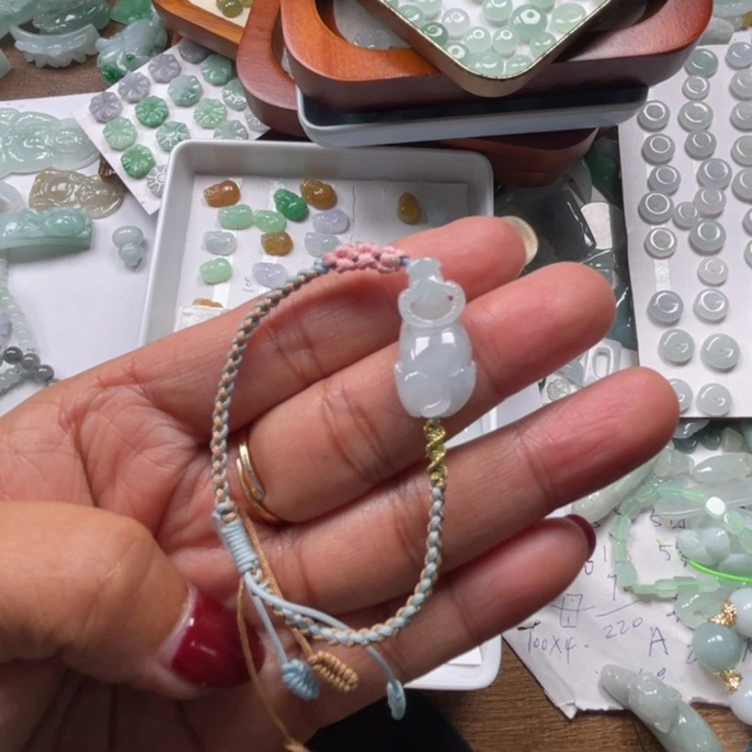 翡翠颈饰未镶嵌67896¥@6