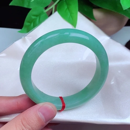 翡翠手镯未镶嵌正圈007