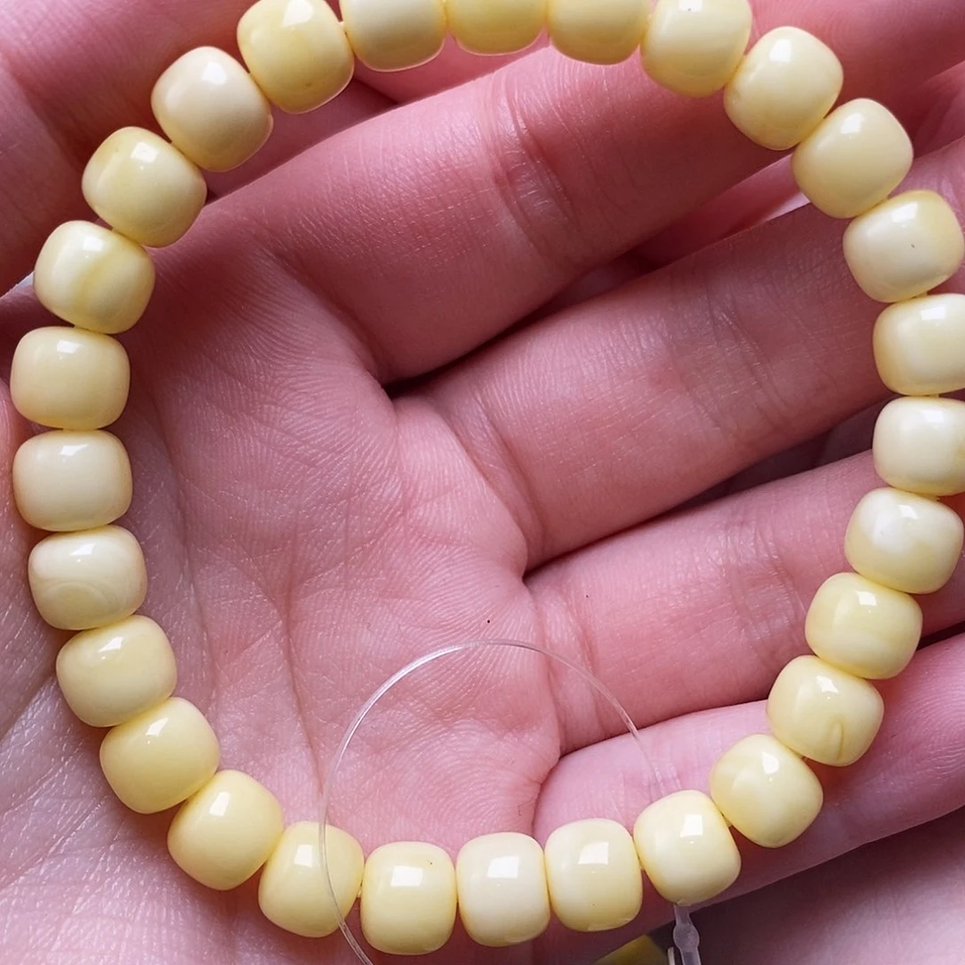 蜜蜡珠宝奇石未镶嵌