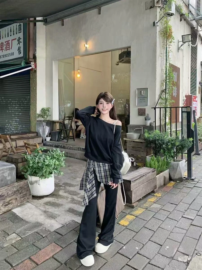 2025新款韩系高级感穿搭一整套女早秋季运动休闲斜肩卫衣两件套装