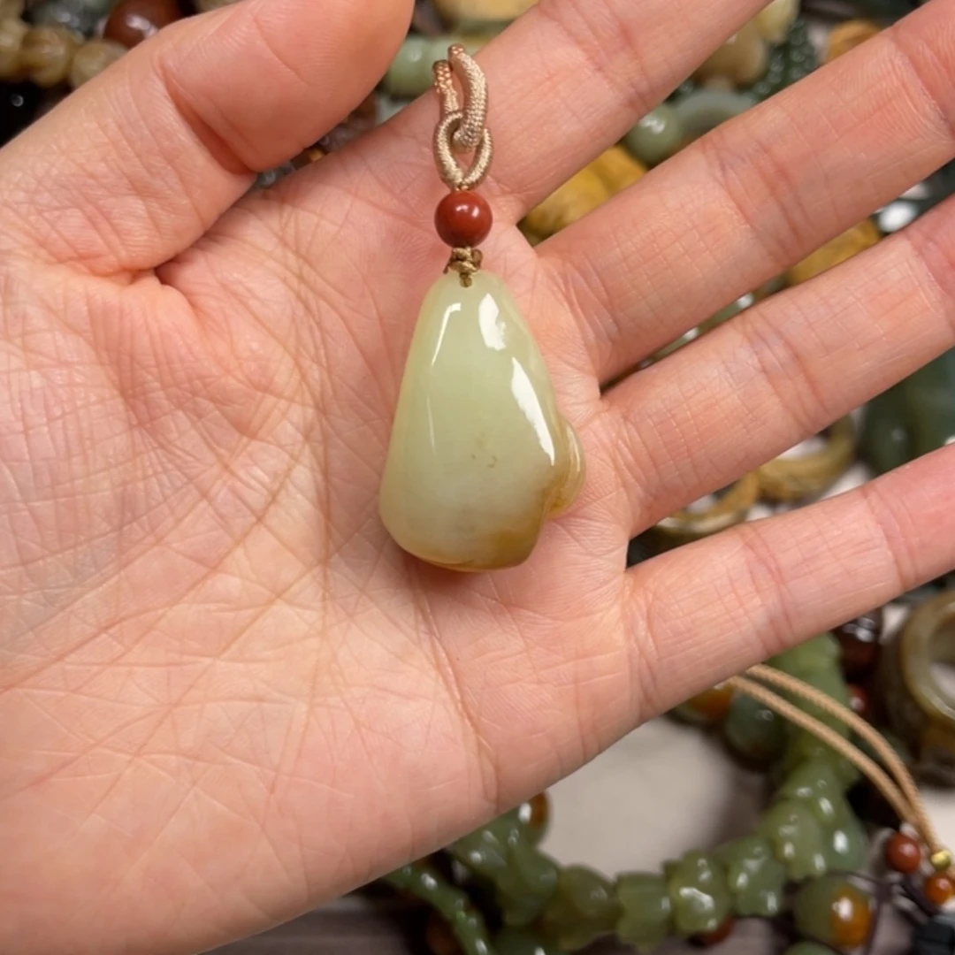 【闪购商品】岫岩老玉（透闪石质玉）未镶嵌挂件