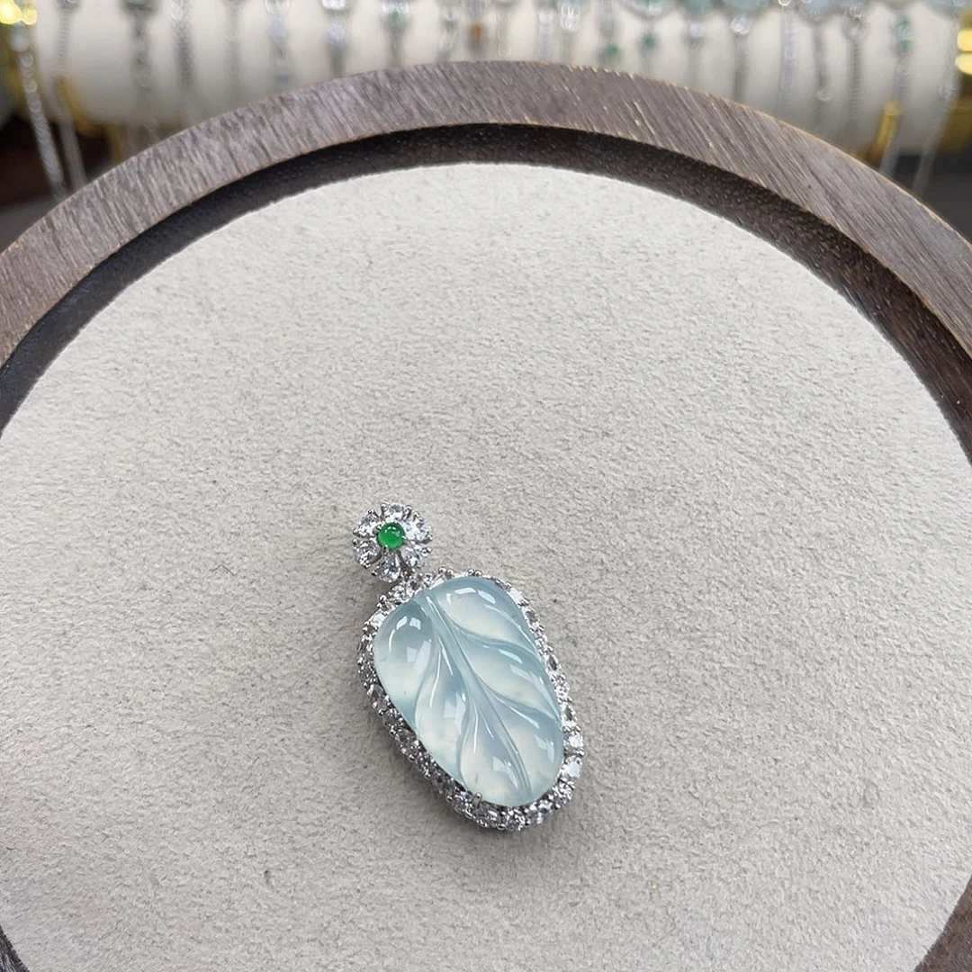 翡翠银S925镶嵌颈饰